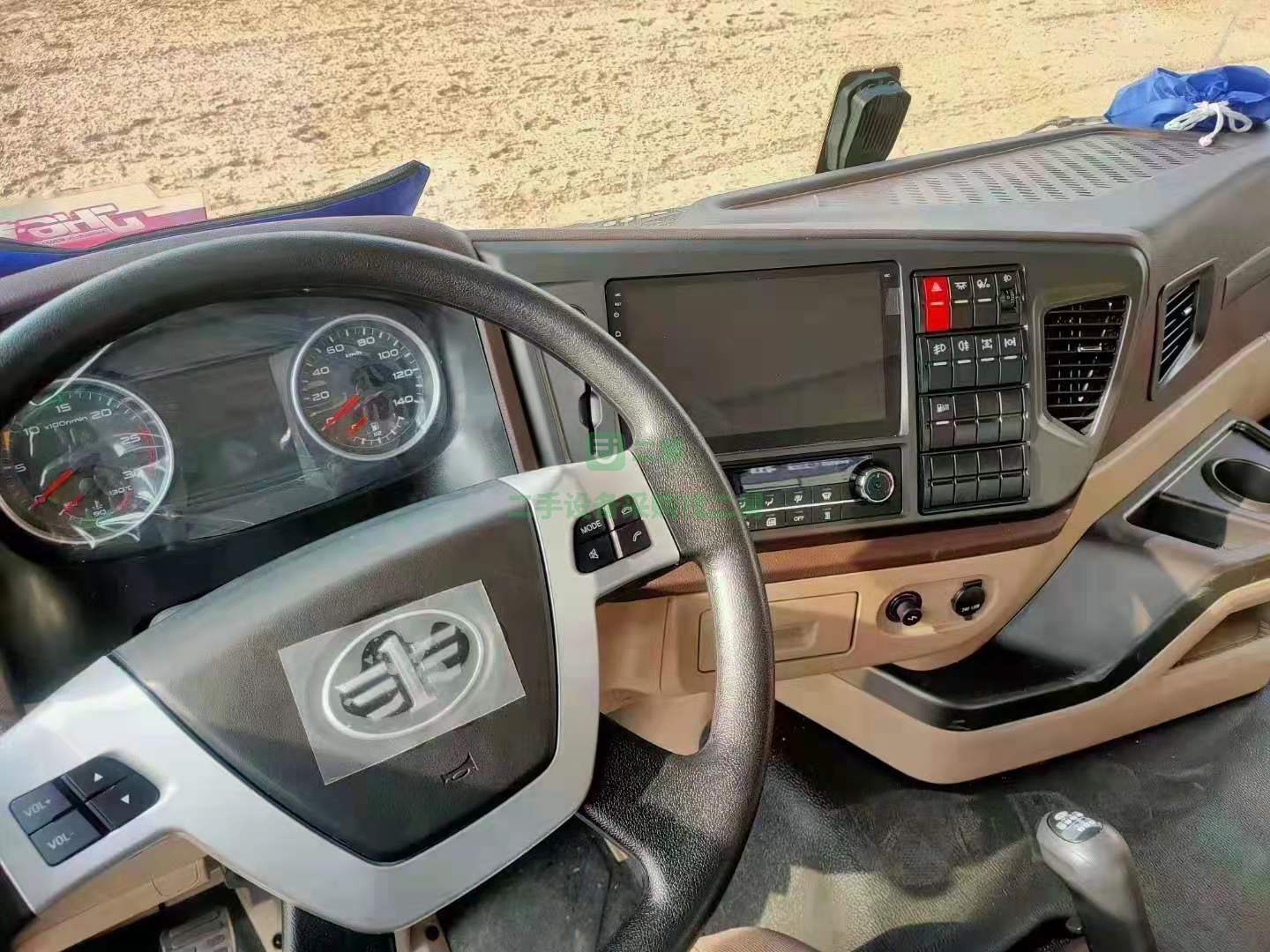 出售精品一汽青島480馬力卓越版牽引車，國五排放