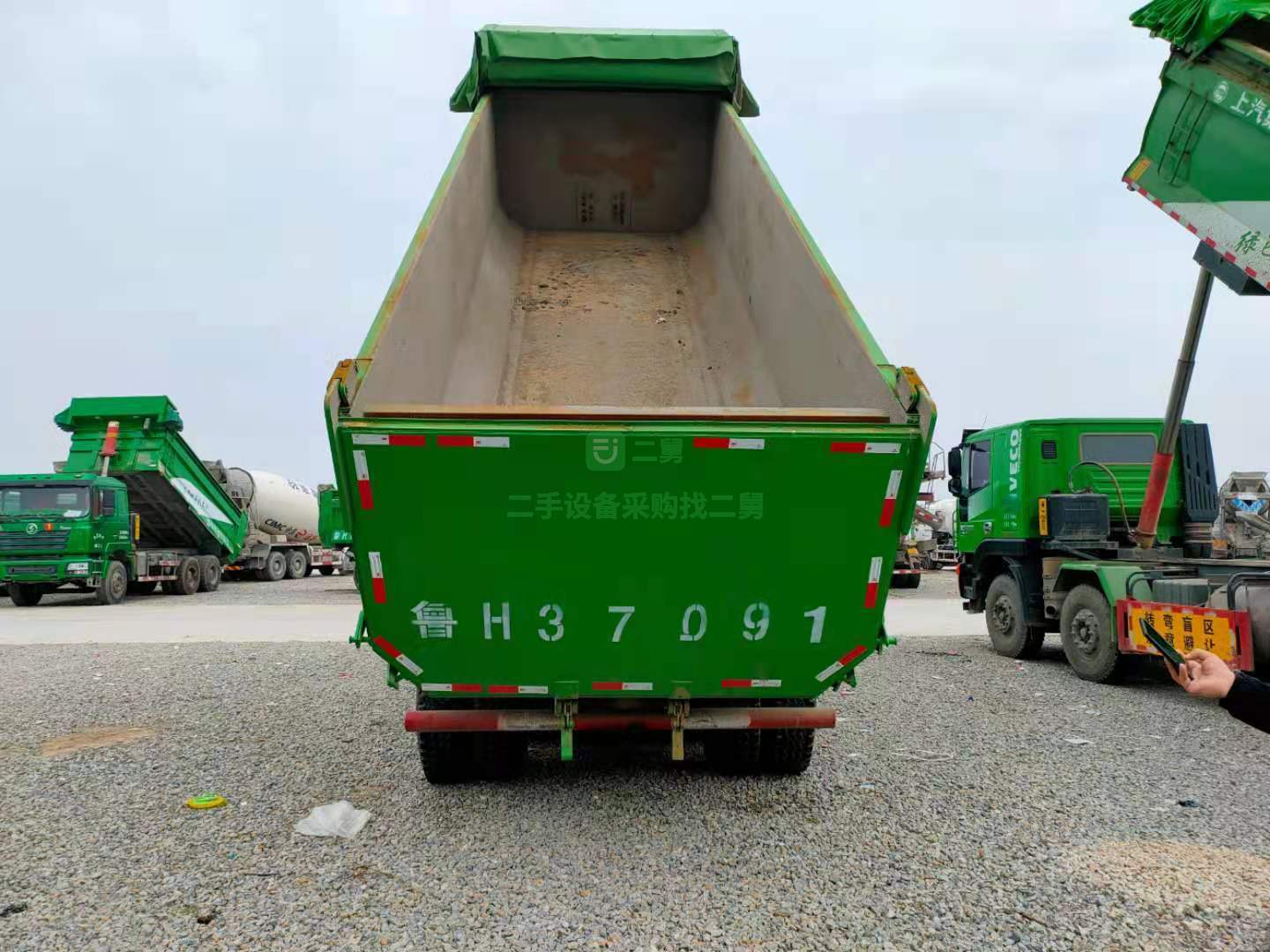 出售一臺19年11月份德龍自卸車，濰柴發(fā)動機(jī)后八輪