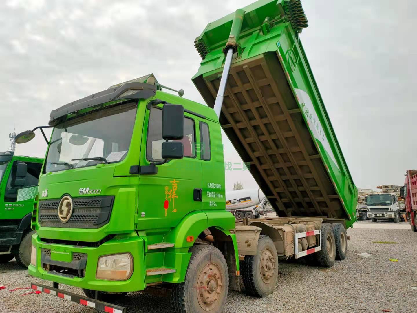 出售一臺19年11月份德龍自卸車，濰柴發(fā)動機(jī)后八輪