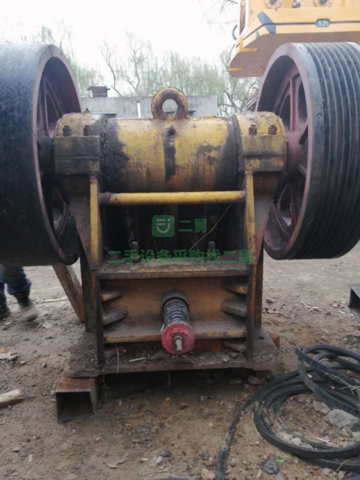 出售鄭州廠家400/600鄂式破碎機