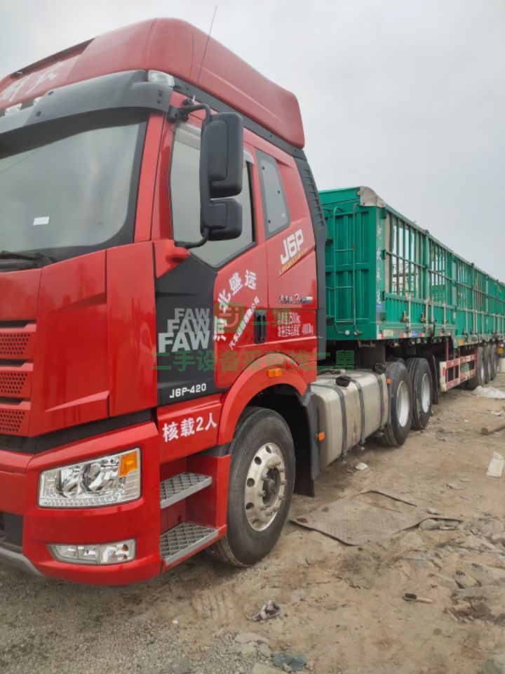 出售二手九成新 的解放新款2.0質(zhì)惠版420牽引車