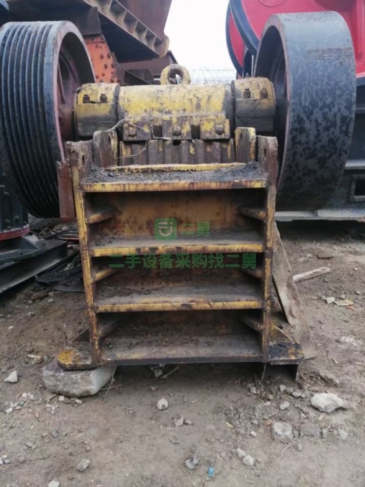 出售鄭州廠家400/600鄂式破碎機
