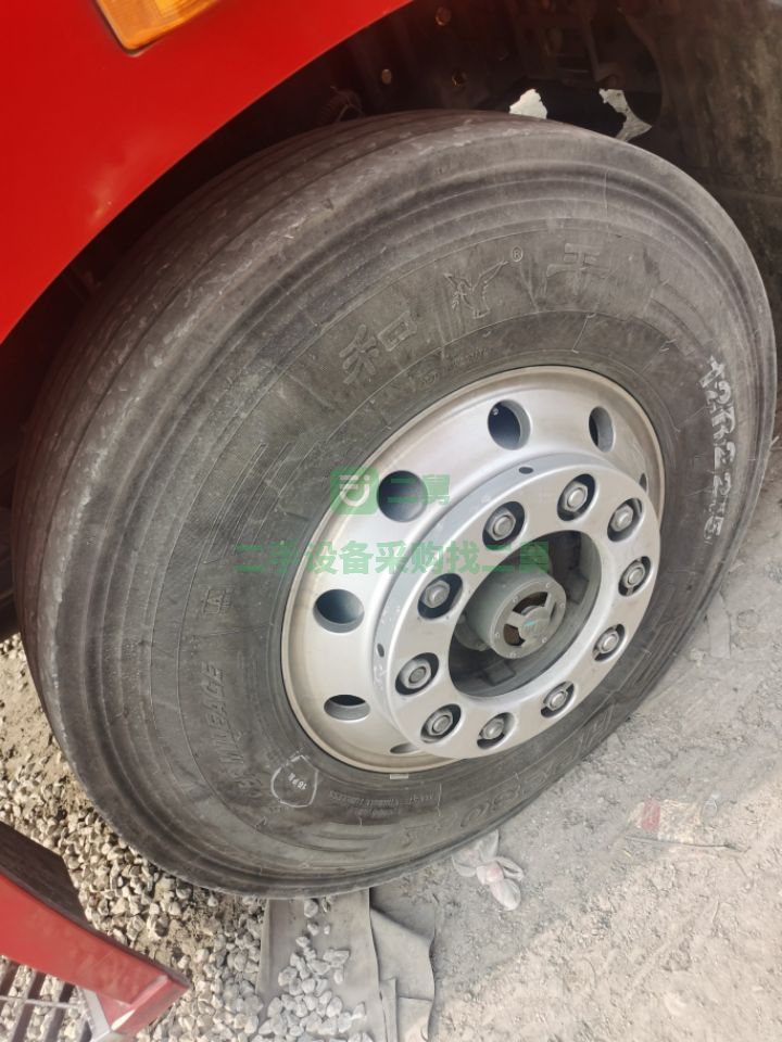 出售19年解放JH6國五雙驅460馬力牽引車