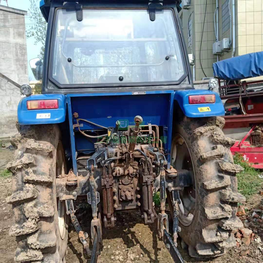 出售一臺雷沃型號M1004-D拖拉機，價格不高