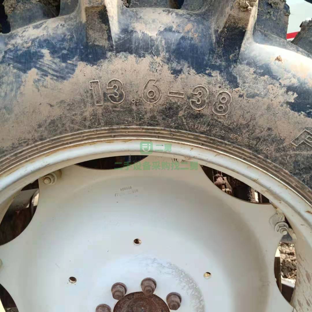 出售一臺雷沃型號M1004-D拖拉機，價格不高