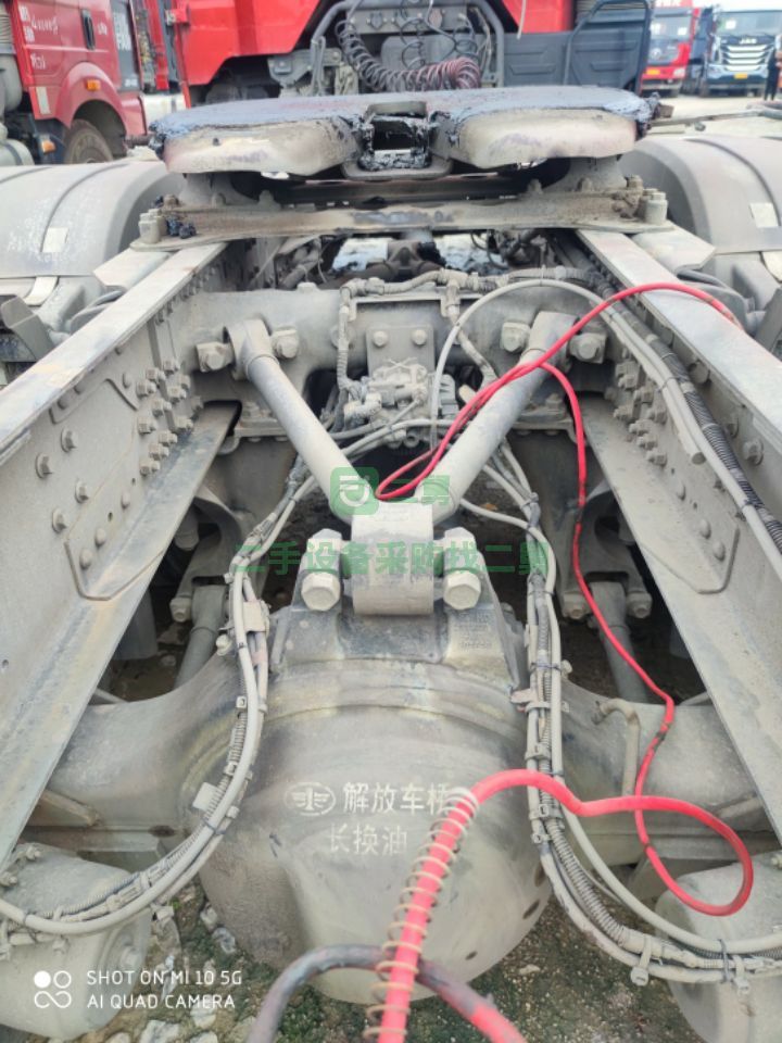 出售20年新款解放j6p460馬力，領(lǐng)航版2.0+牽引車