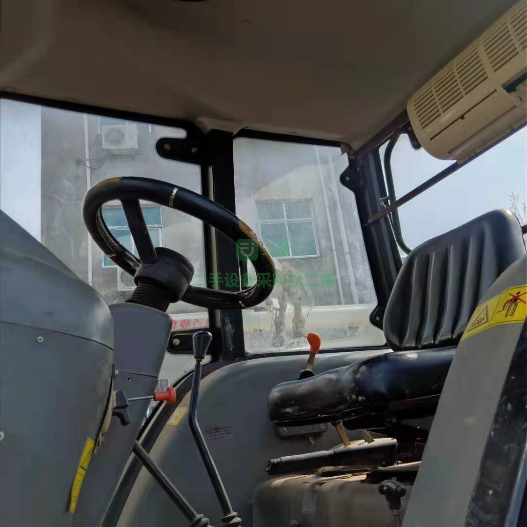 出售一臺雷沃型號M1004-D拖拉機，價格不高