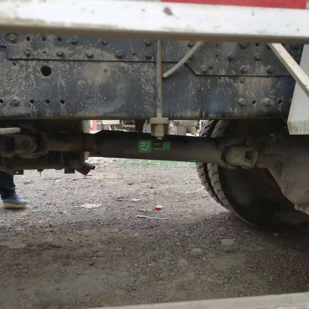 出售一臺18年歐曼國五排放攪拌車，濰柴發動機375馬力