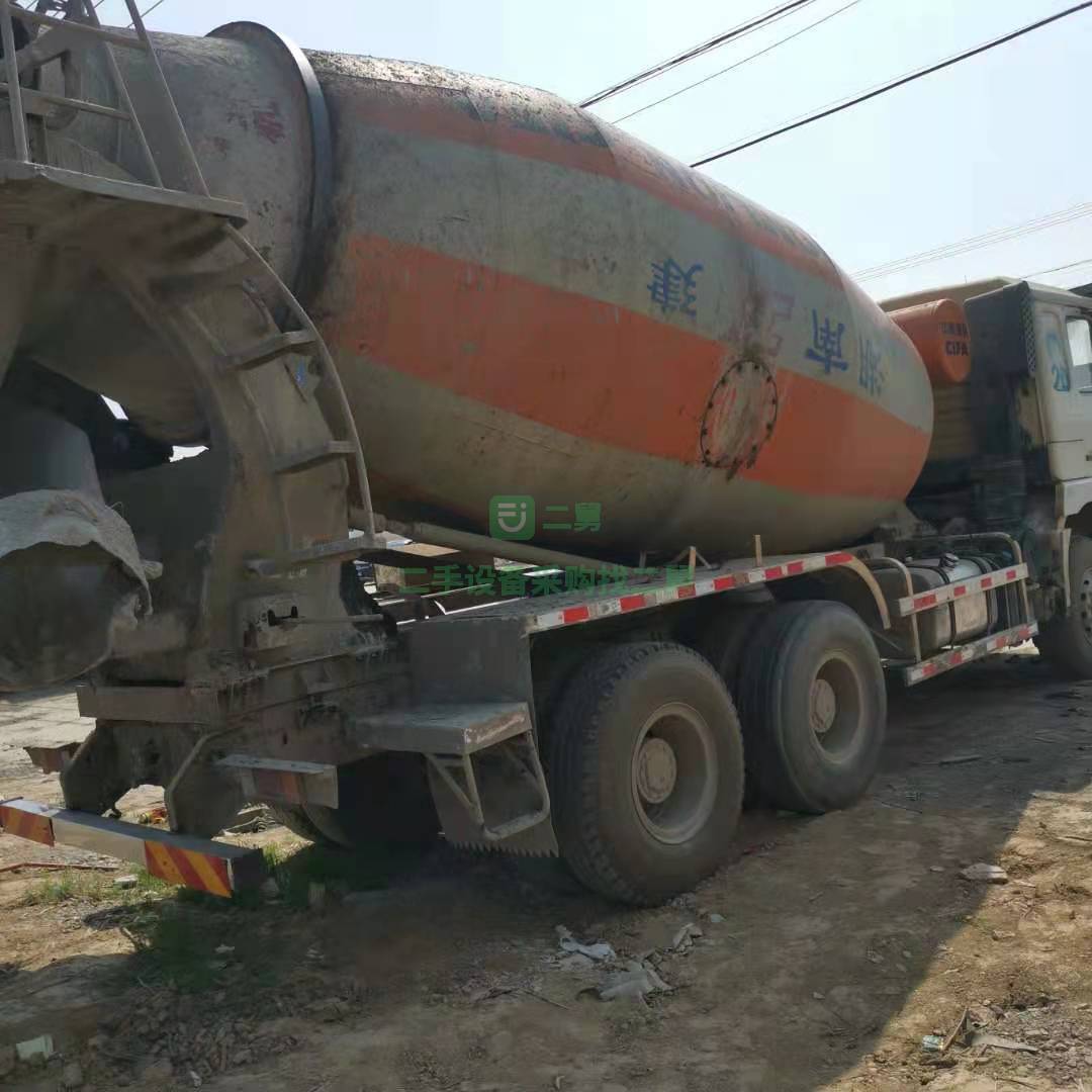 出售一臺15年德龍國四排放攪拌車，濰柴發動機，375馬力