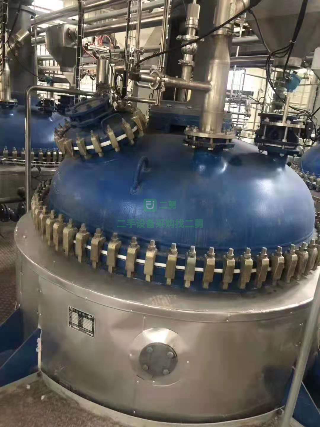 出售二手九成新的5立方搪瓷反應釜