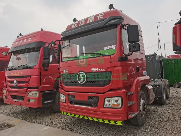 出售17年德龍新M3000牽引車，430馬力，濰柴發動機