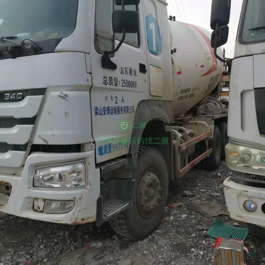 出售一臺14年國四豪沃大12方攪拌車，最高版本三一上裝