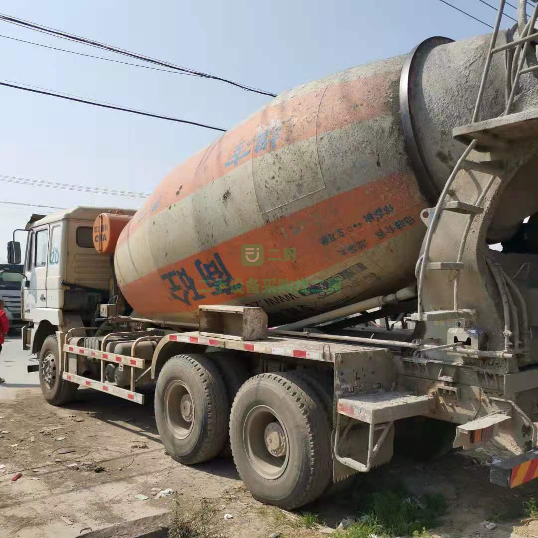 出售一臺15年德龍國四排放攪拌車，濰柴發動機，375馬力