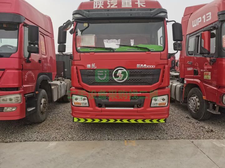 出售17年德龍新M3000牽引車，430馬力，濰柴發動機