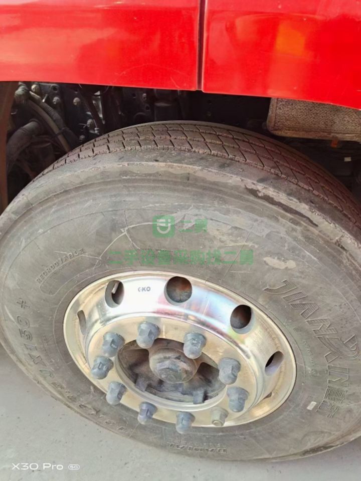 出售9成新德龍X3000/550馬力牽引車