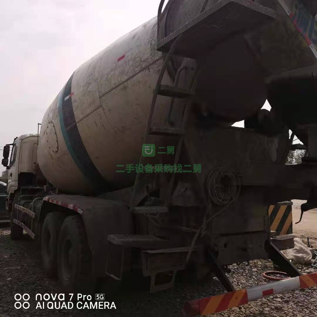 出售一臺17年國五歐曼大14方攪拌車，濰柴發動機