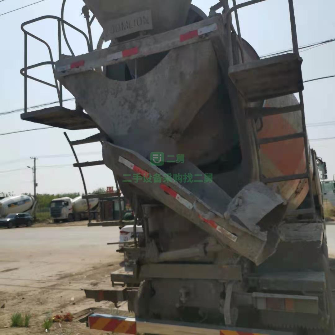 出售一臺15年德龍國四排放攪拌車，濰柴發動機，375馬力