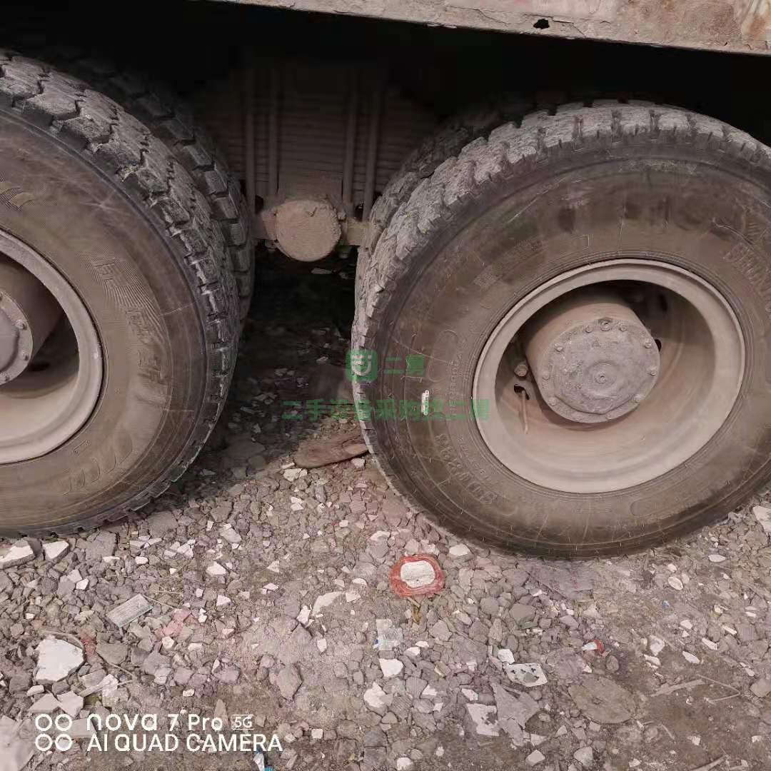 出售一臺13年5月德龍攪拌車，國三大12方