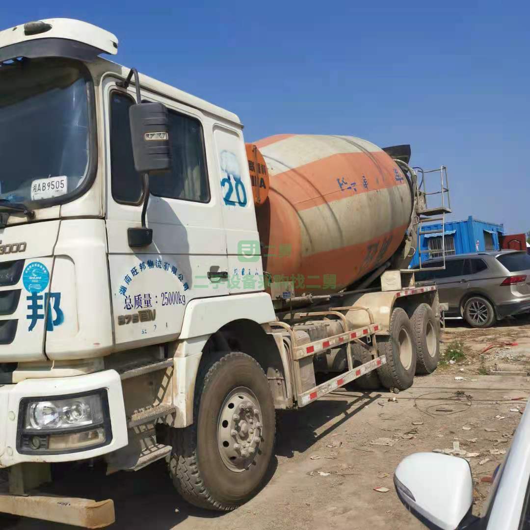 出售一臺15年德龍國四排放攪拌車，濰柴發動機，375馬力