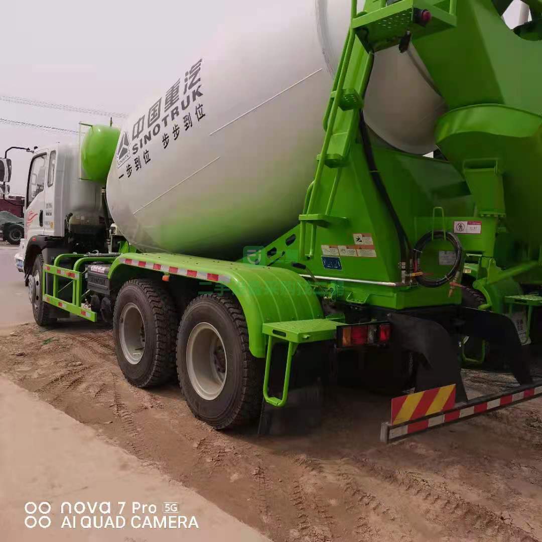 出售多臺豪曼庫存10罐到貨德國曼發動機攪拌車，全進口液壓件