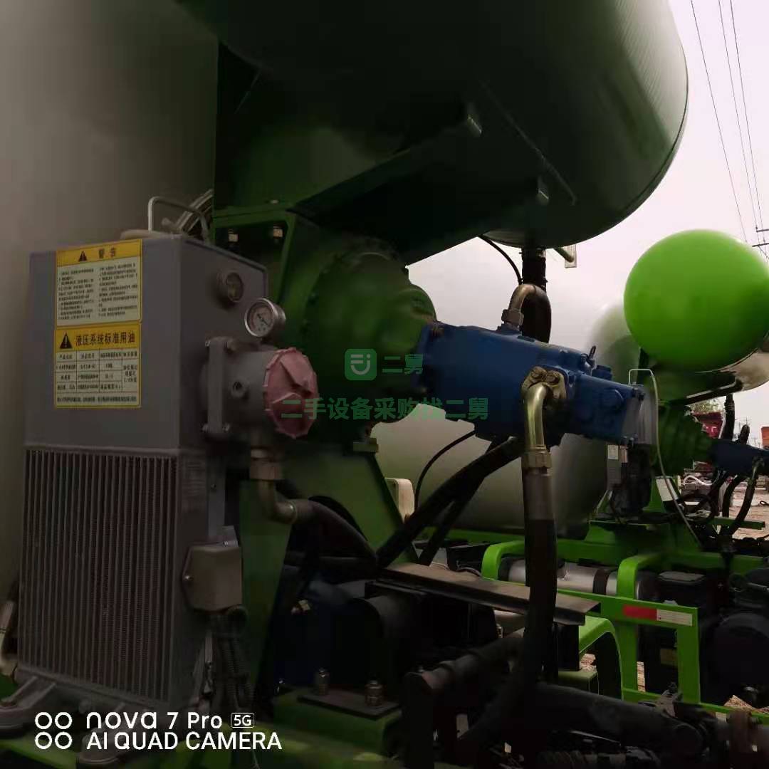 出售多臺豪曼庫存10罐到貨德國曼發動機攪拌車，全進口液壓件