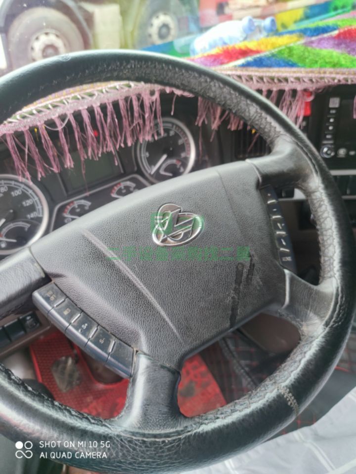 出售240馬力，乘龍H5單橋載貨車，6.8米倉欄