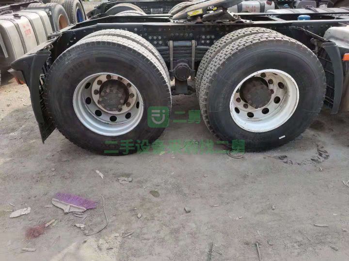 出售19年解放J6P/500馬力牽引車，錫柴發動機