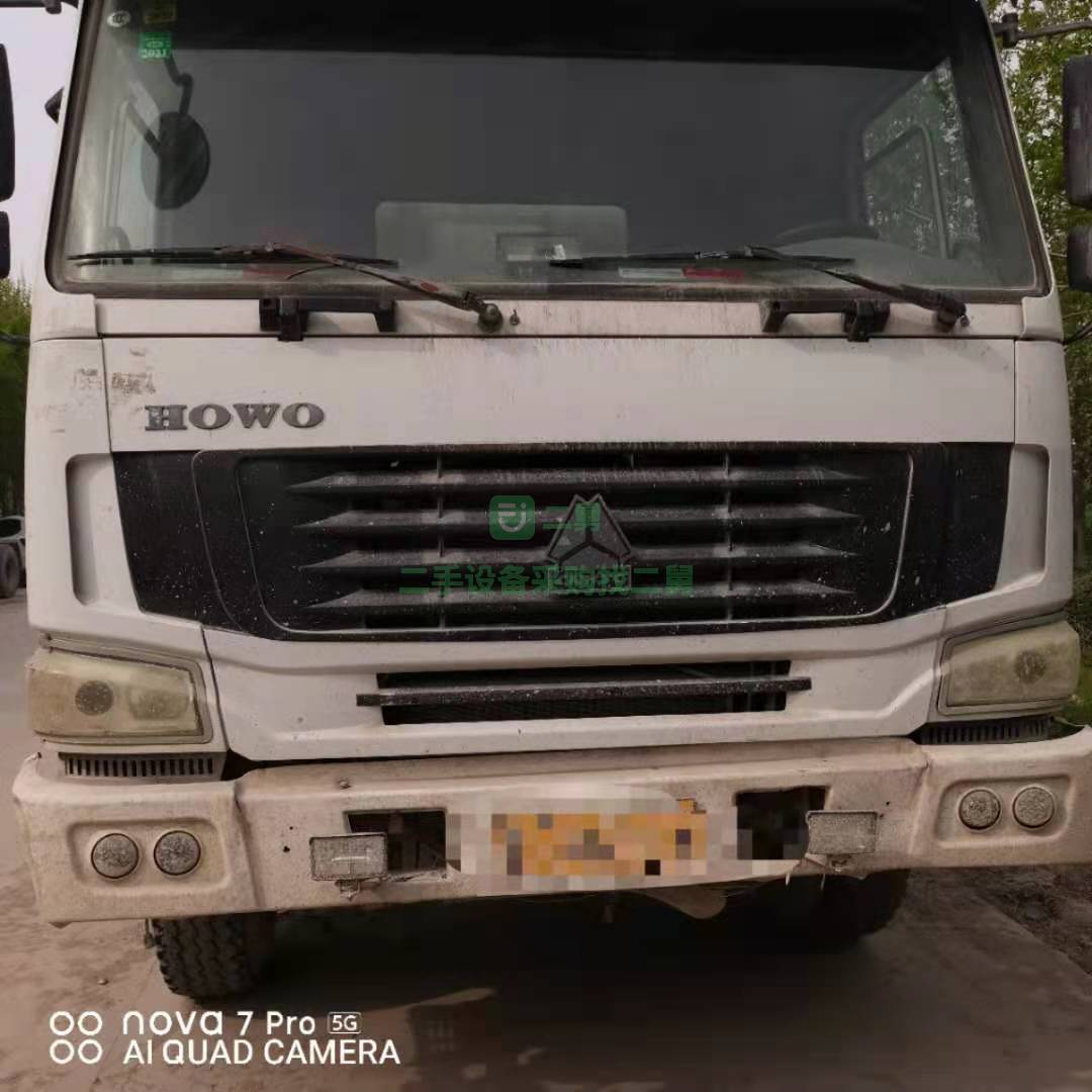 出售一臺13年7月豪沃18方攪拌車，中通上裝，375馬力