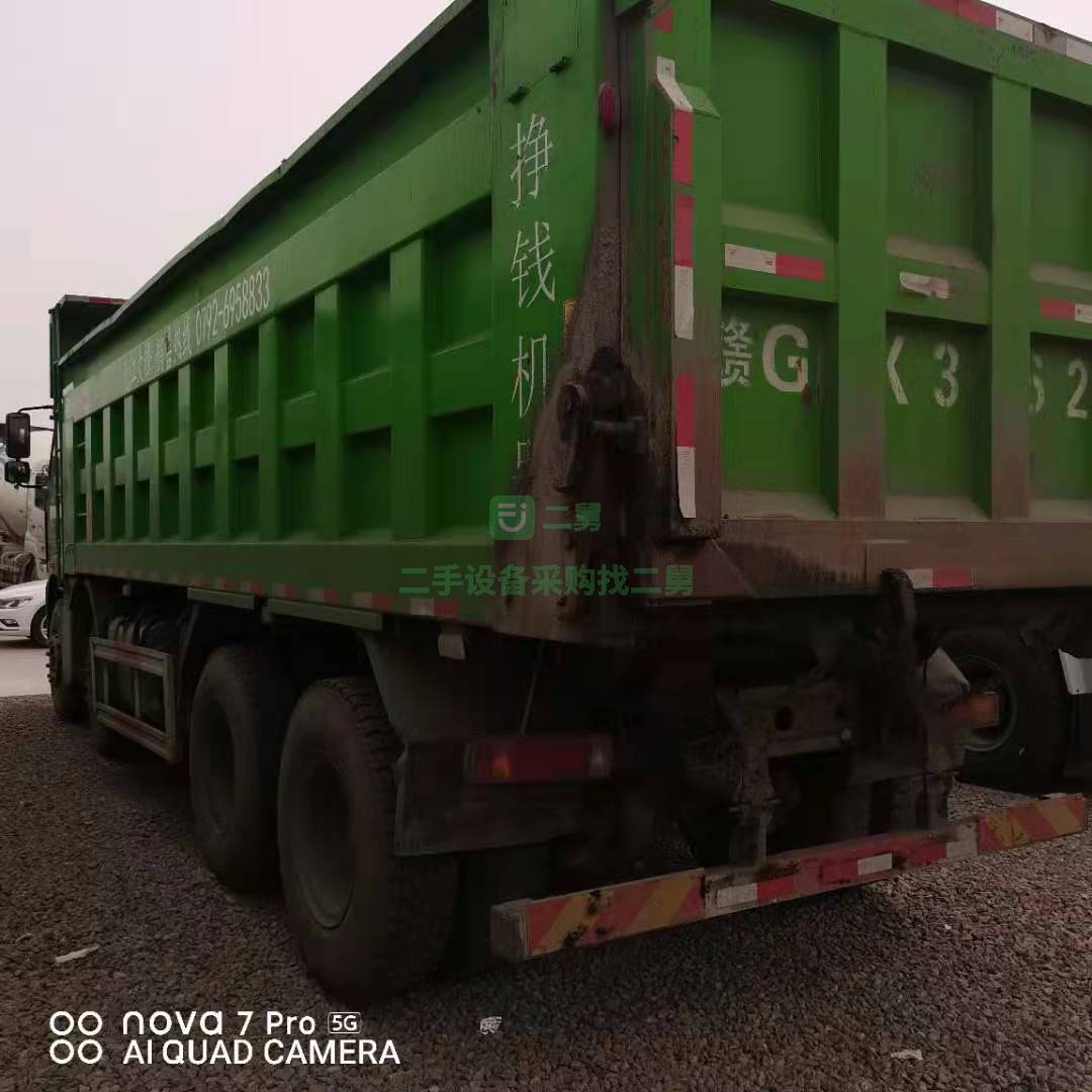 出售一臺2020年5月輕量化黃金尺寸6.8米自卸車，錫柴發動機