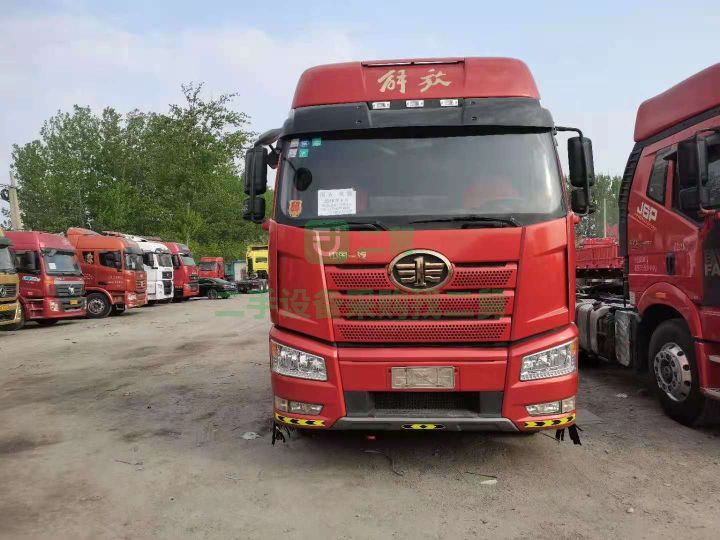 出售19年解放J6P/500馬力牽引車，錫柴發動機