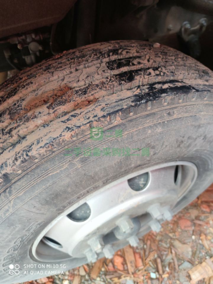 出售240馬力，乘龍H5單橋載貨車，6.8米倉欄