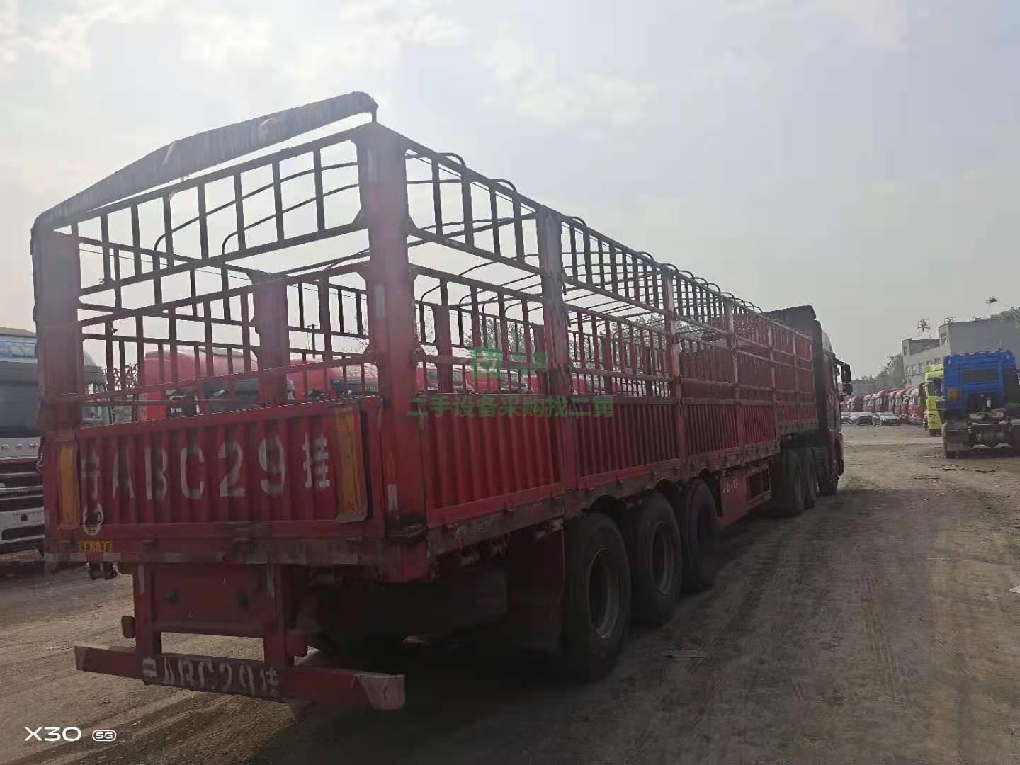 出售一臺剛到一掛18年解放jH6.500馬力牽引車，濰柴發動機