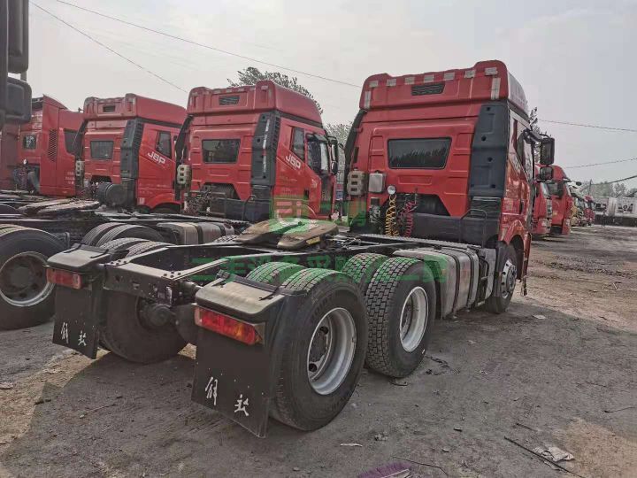 出售19年解放J6P/500馬力牽引車，錫柴發動機