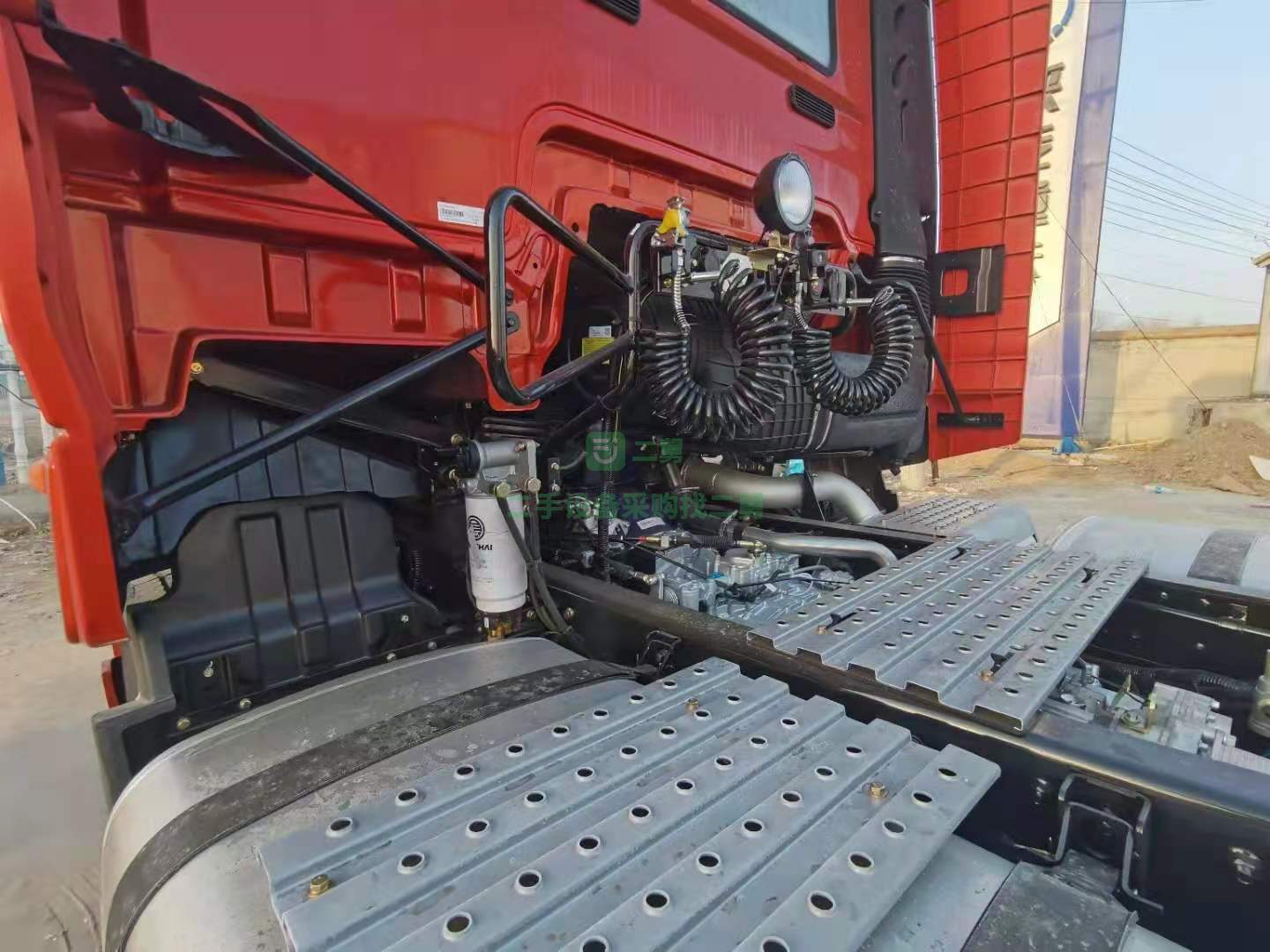 出售一臺青島解放JH6領航版480馬力濰柴發動機牽引車，國五排放