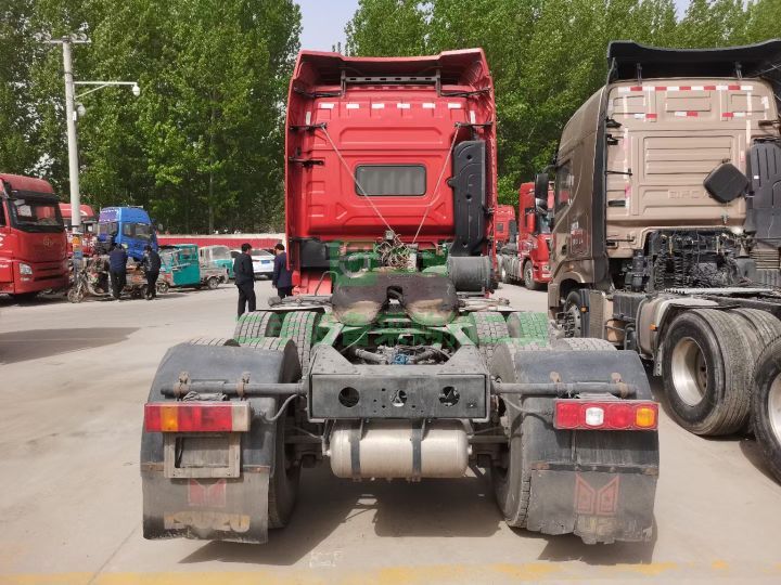出售18年4月德龍X3000牽引車550馬力，濰柴發動機