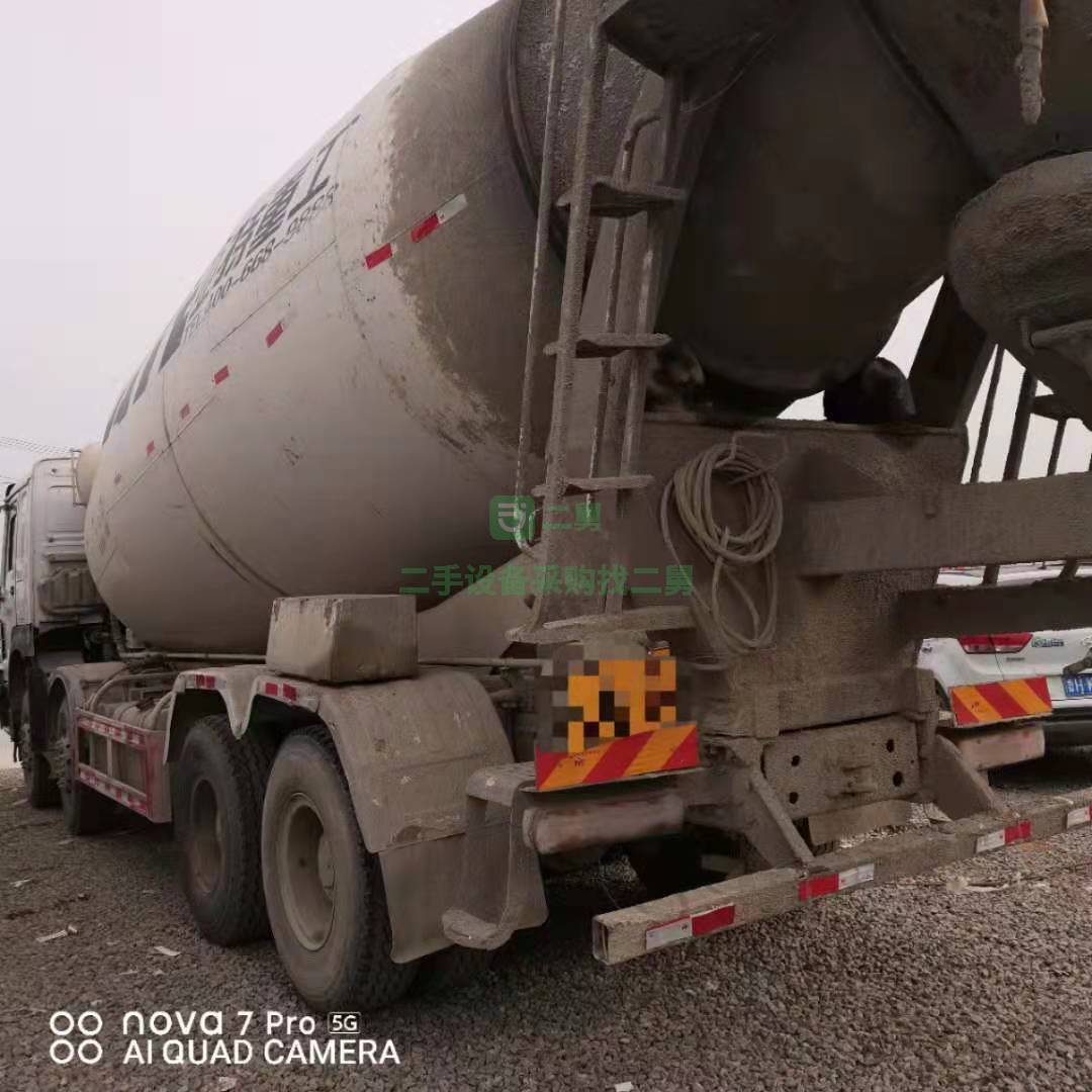 出售一臺16年豪沃大20方攪拌車，380馬力，亞特上裝