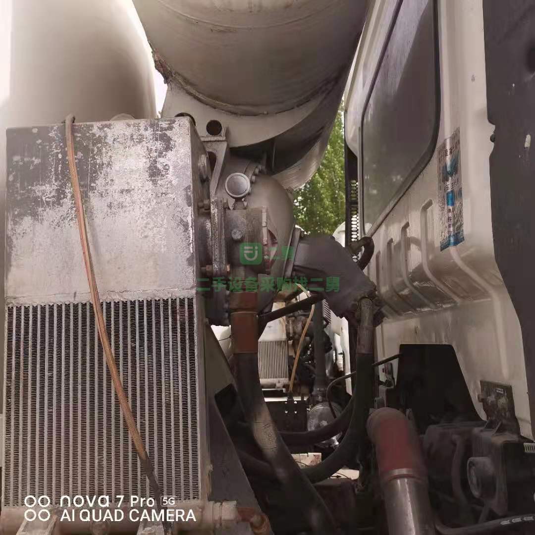 出售一臺17年國五10方罐185馬力攪拌車，玉柴發動機