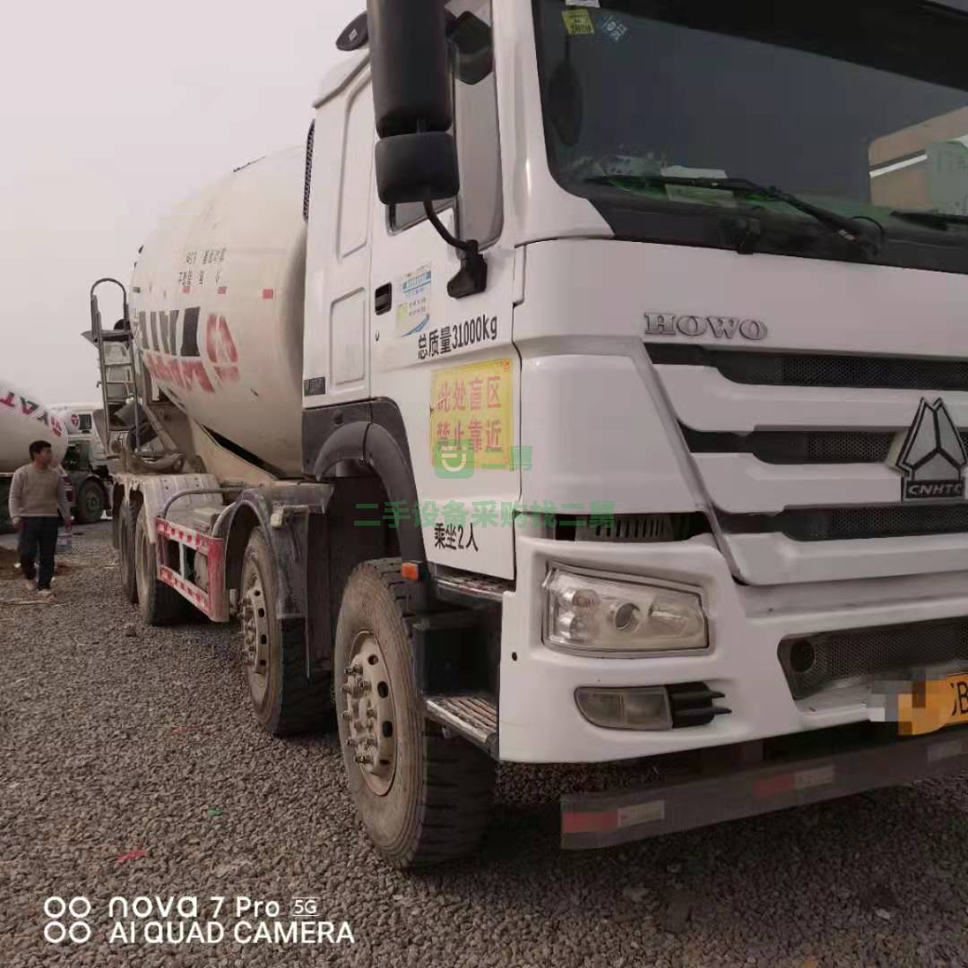 出售一臺16年豪沃大20方攪拌車，380馬力，亞特上裝