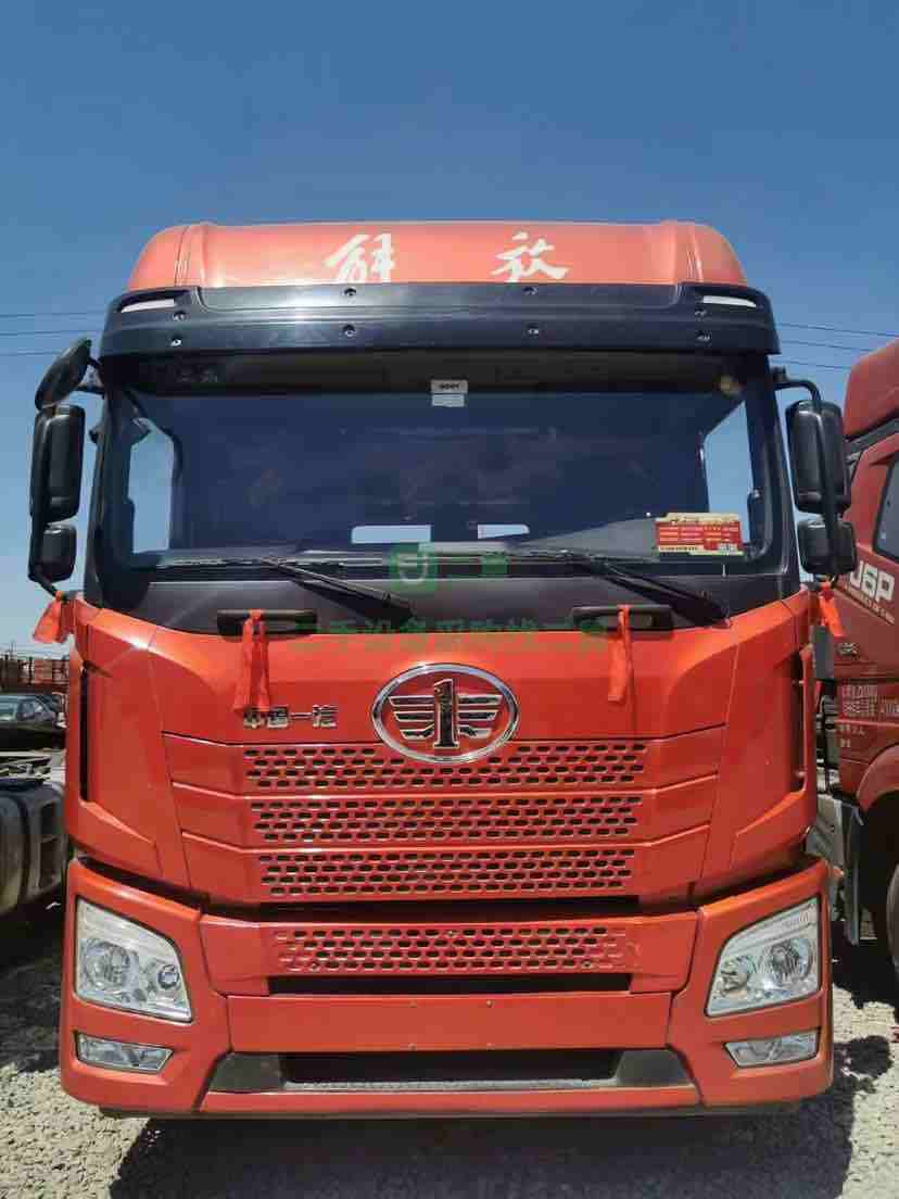 出售20年4月的解放JH6牽引車，濰柴430馬力國5輕體雙驅車況精品全國可提檔