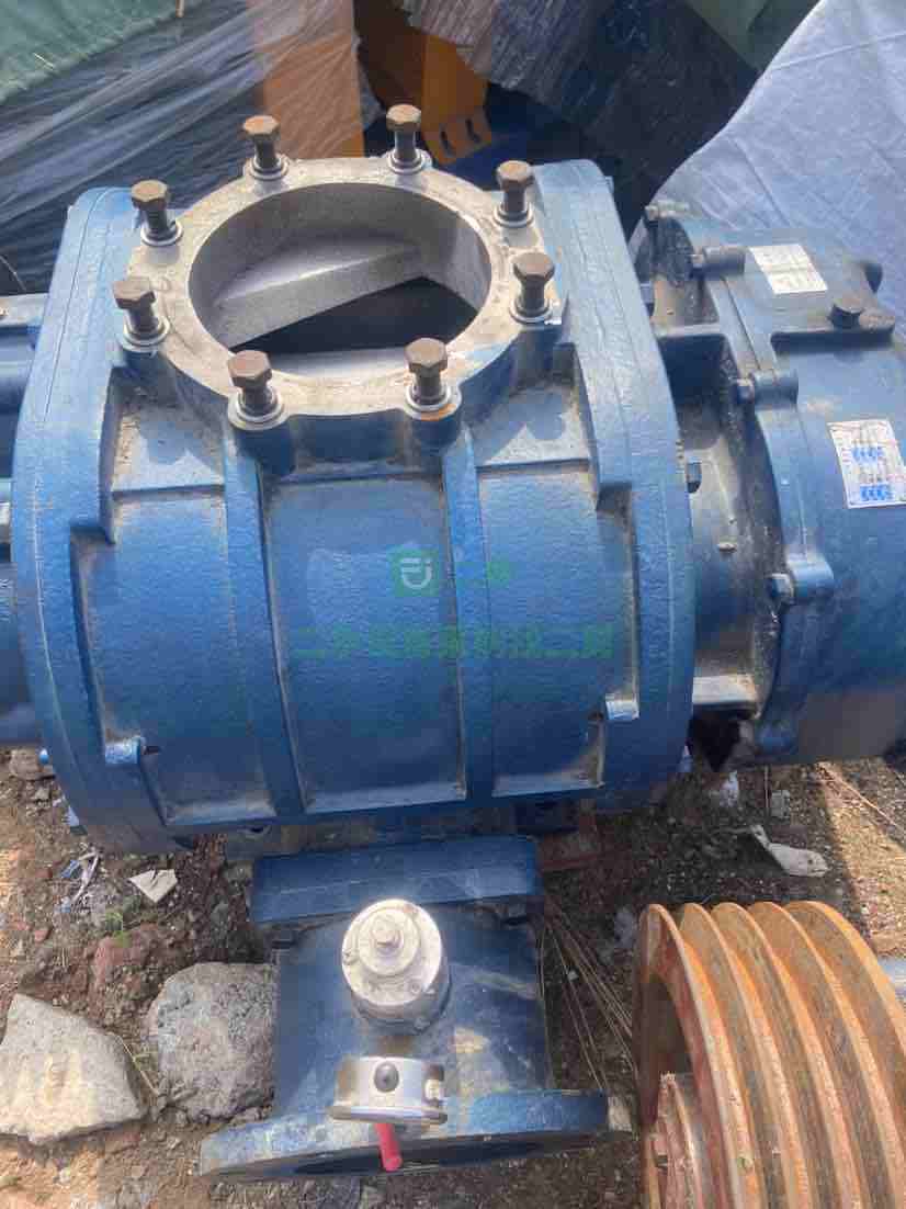 山東出售九成新三葉50-350羅茨風(fēng)機增氧機