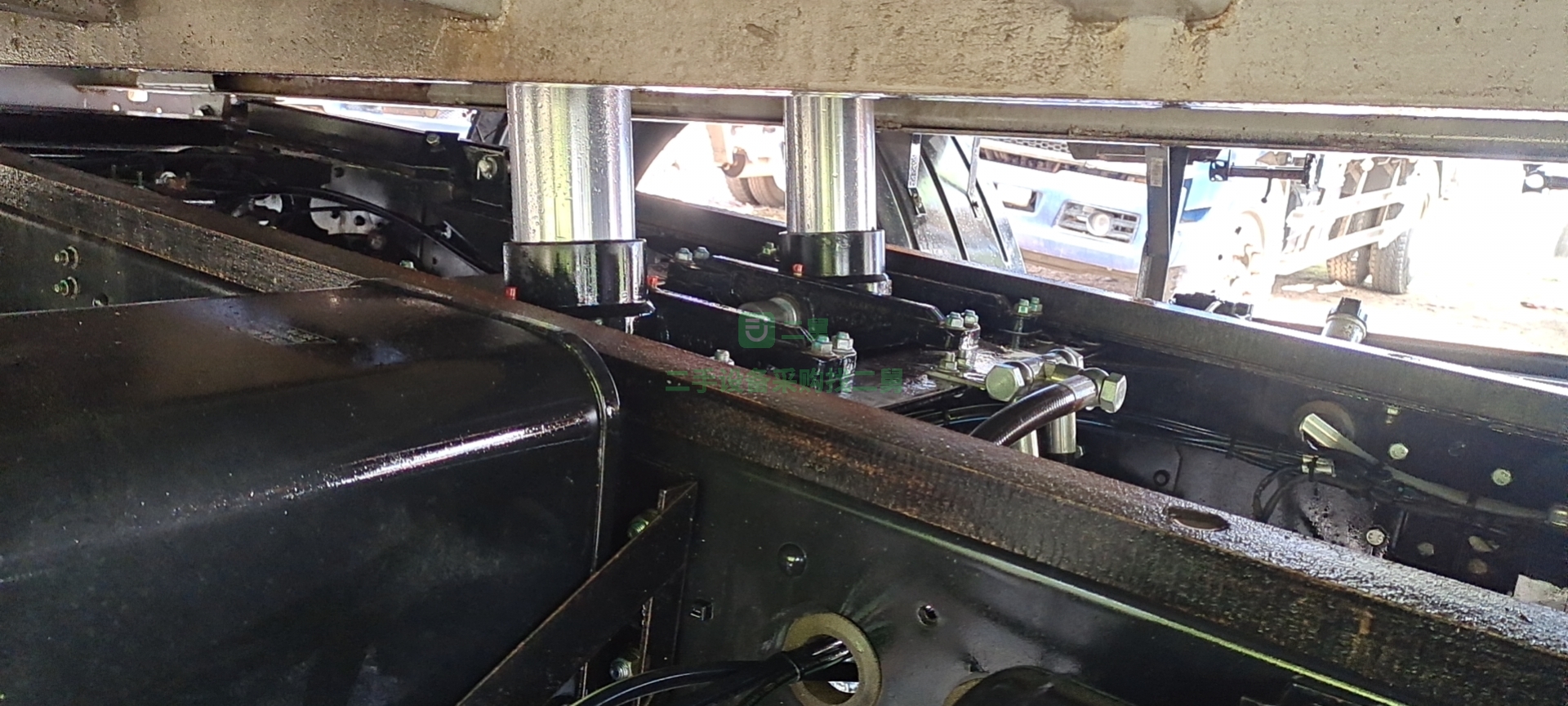 出售2019年重汽豪沃悍將貨車82516輪胎