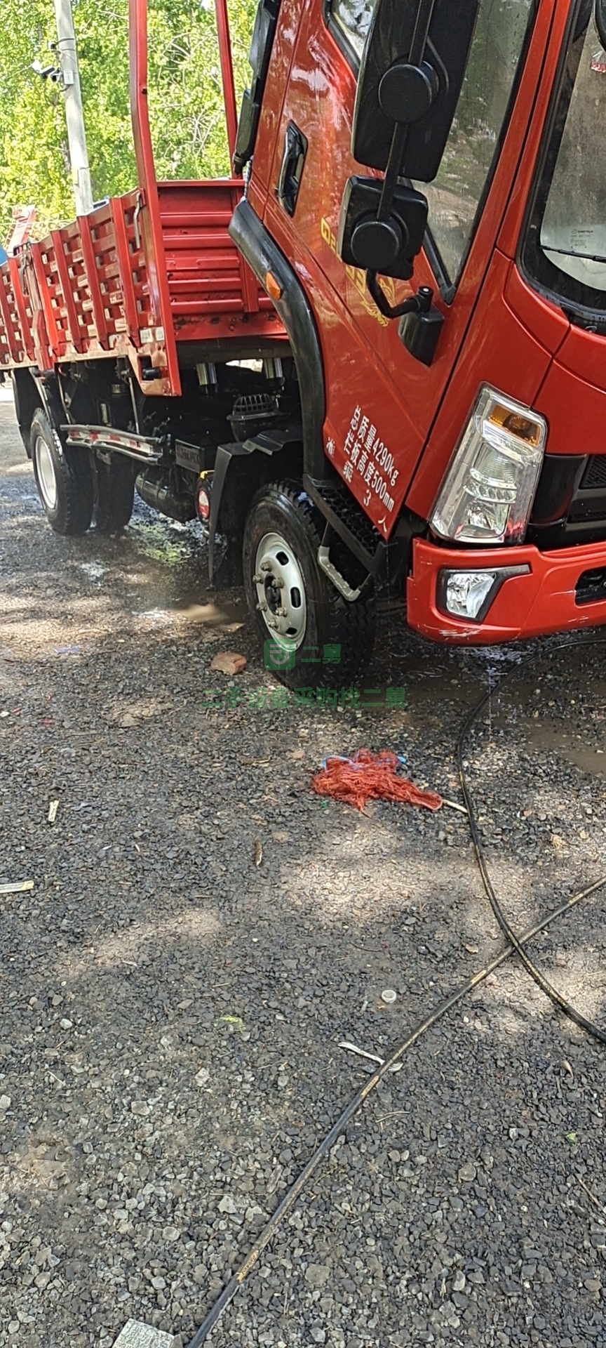 出售2019年重汽豪沃悍將貨車82516輪胎