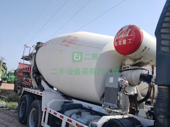 出售15年八成新的解放攪拌罐車