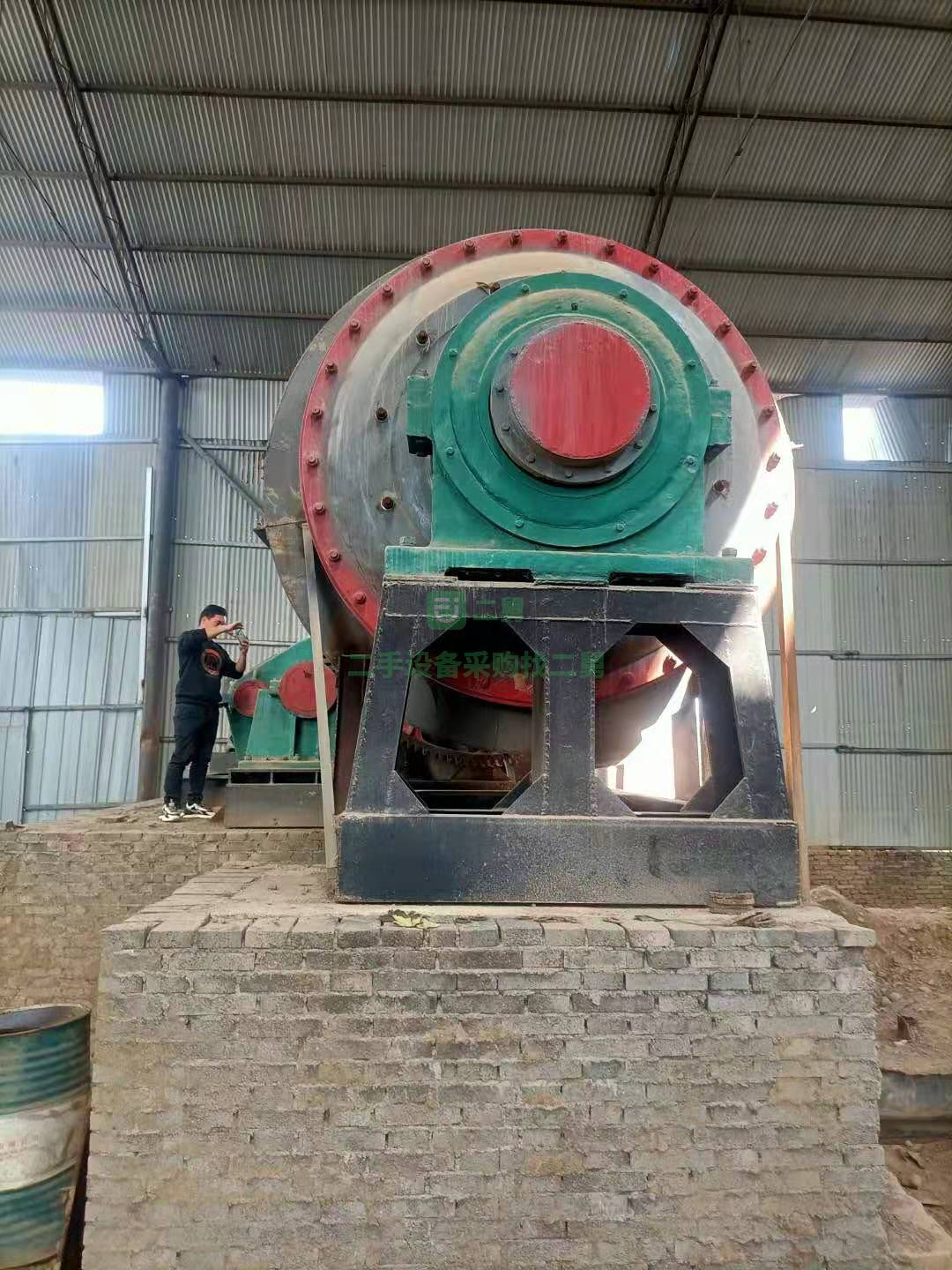 出售一臺1.83*3米棒磨制沙機，準新機，安裝未用