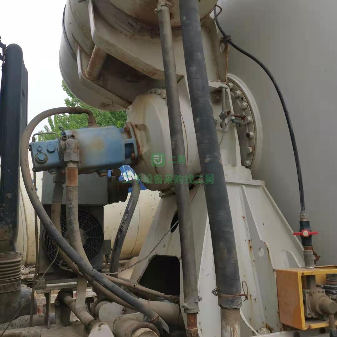 出售一臺13年德龍濰柴發動機攪拌車，大十二方，亞特上莊