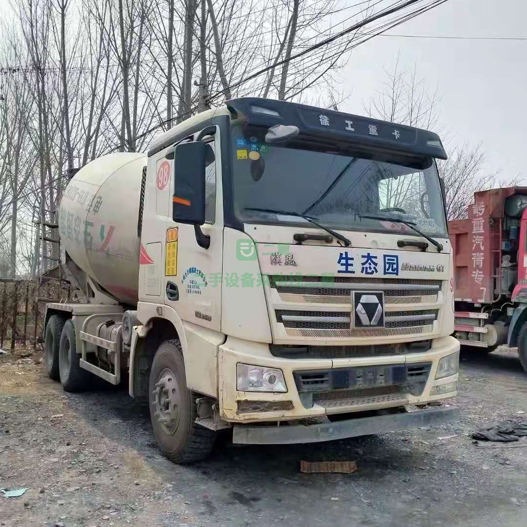 出售2018年國五大18方拉20方豪沃底盤中聯罐攪拌車29.6萬