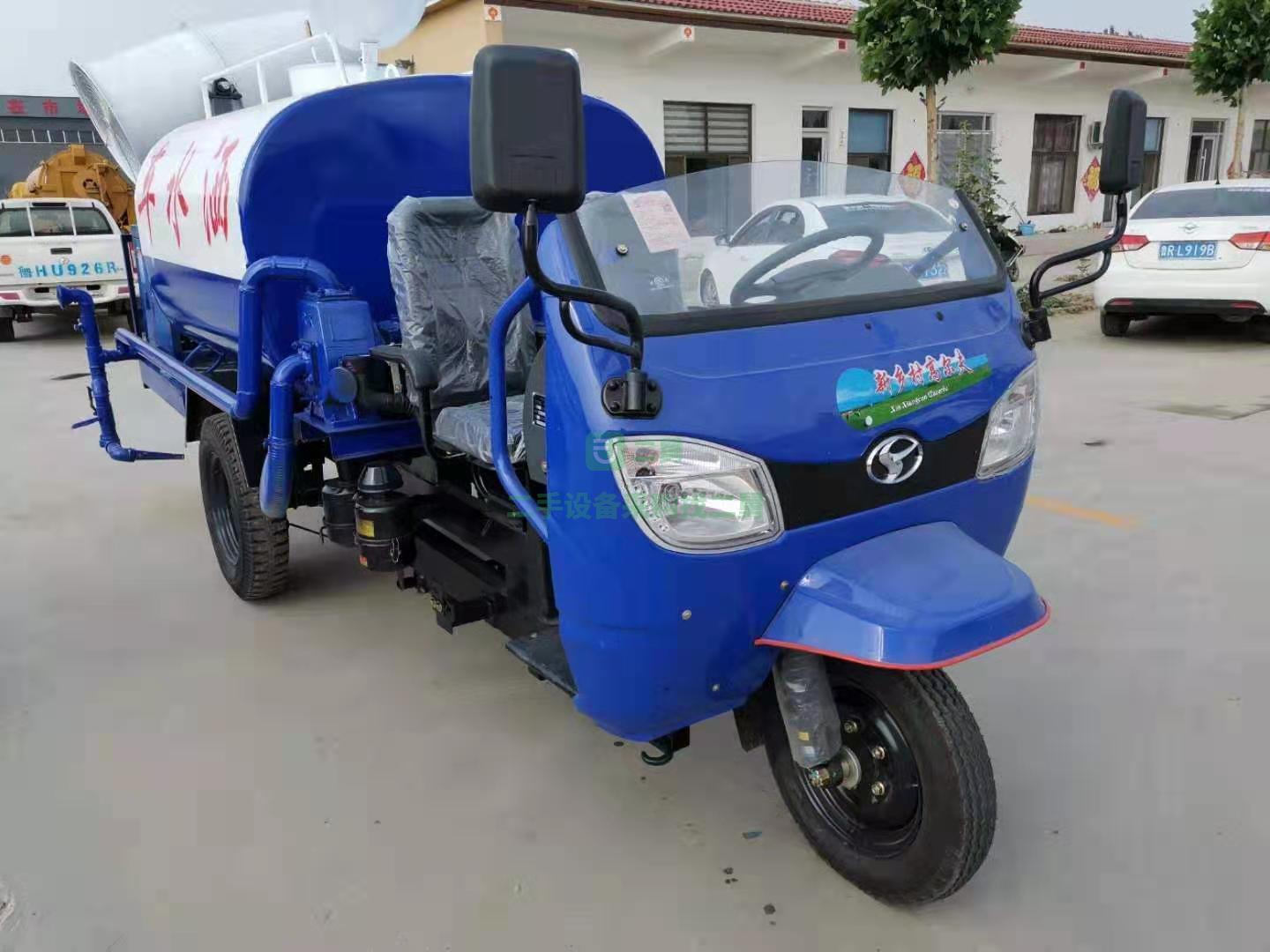 出售一臺三輪灑水車  常柴發動機  18  22馬力  價格美麗