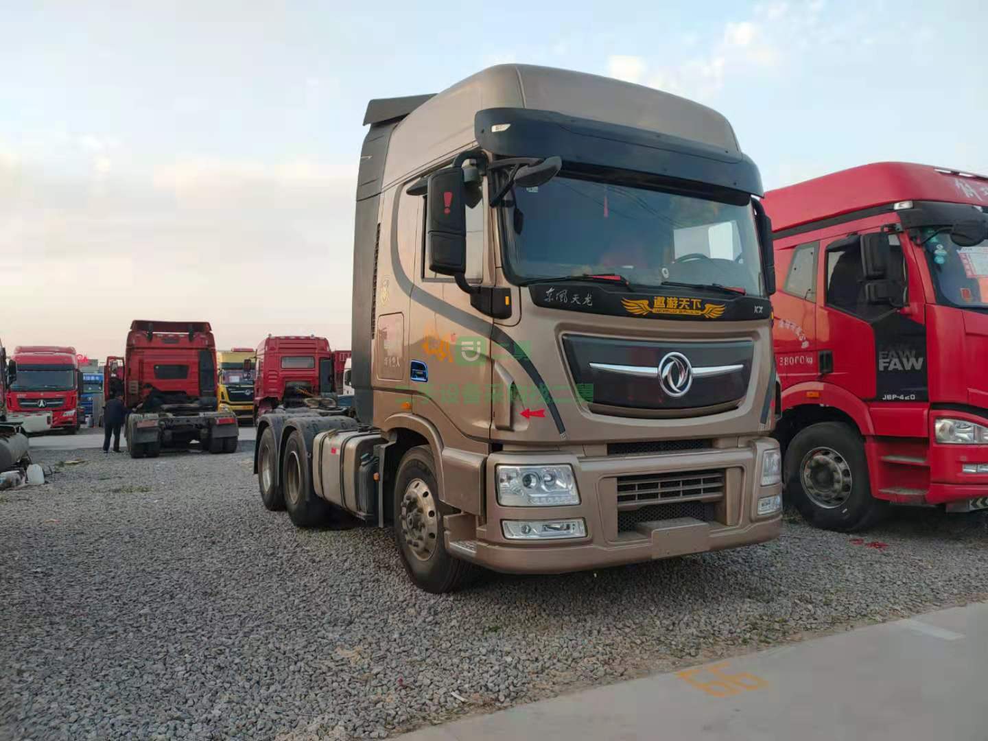 出售18年天龍旗艦450馬力牽引車，原車原版手續(xù)齊全可分期