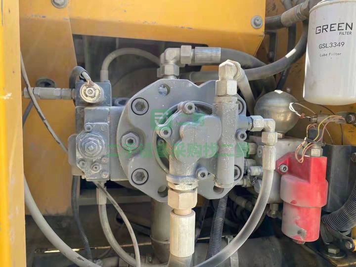 出售二手16年的徐工215挖掘機