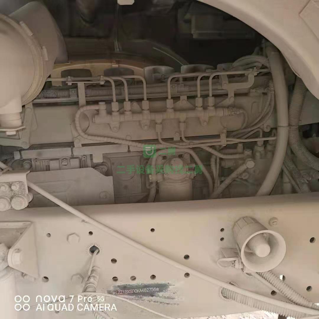 出售一臺雙胞胎19年豪沃大20方重汽發(fā)動機攪拌車